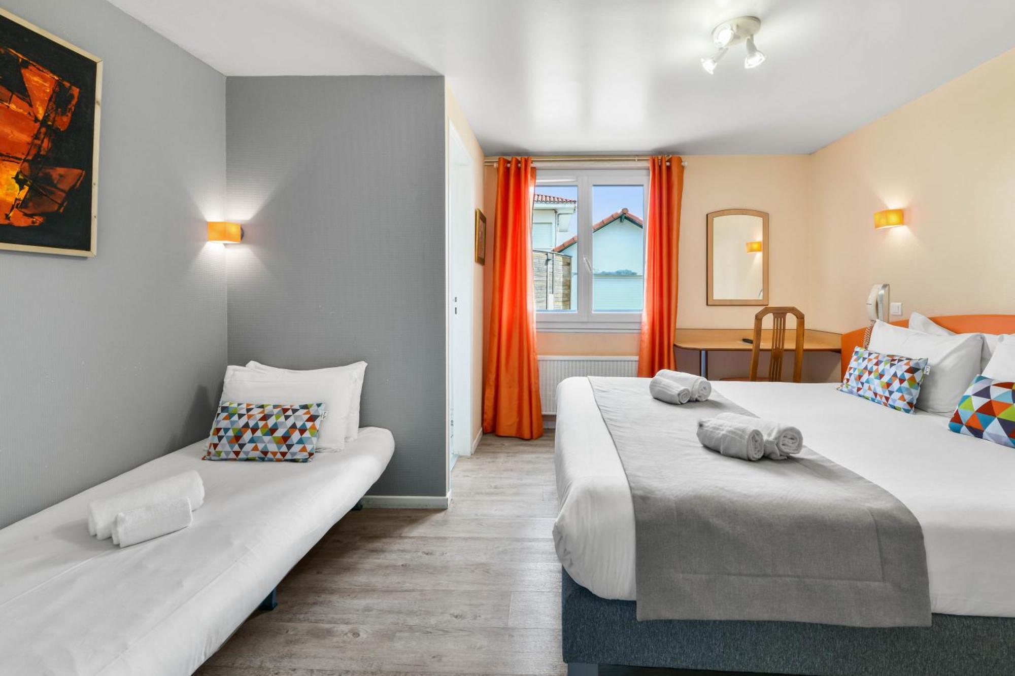 Hotel De France 2*